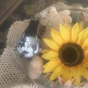 Fashion Black Cartoon Mickey watch.